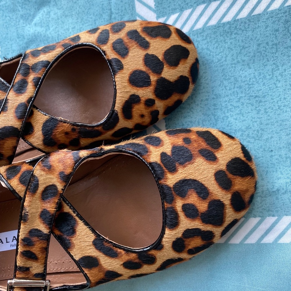 Alaia Leopard-Pattern Ponyhair Mary Janes in Brown and Black - Picture 7 of 8